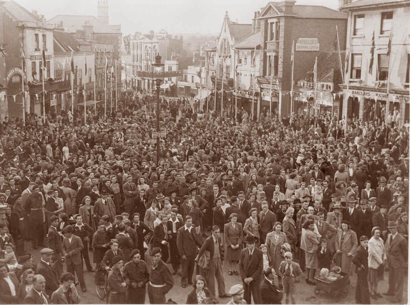 Partying 1940s Style: Celebrate VE Day in lockdown