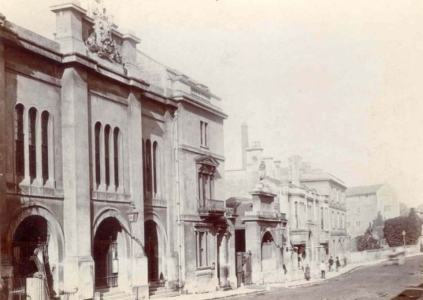 Municipal Borough 2 and Header pic 2 Black and white photo of old buildings