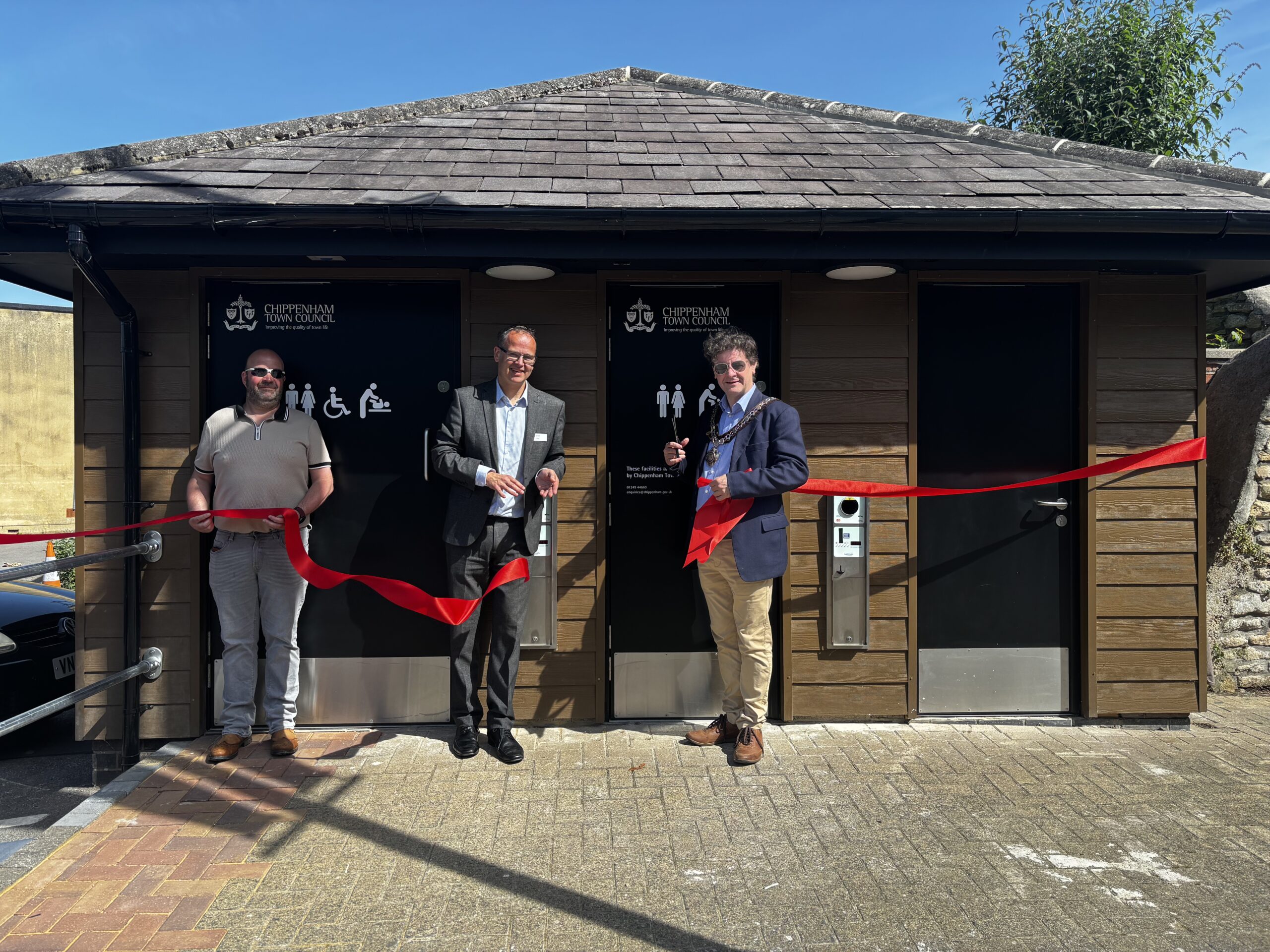 Public Toilets are now open!